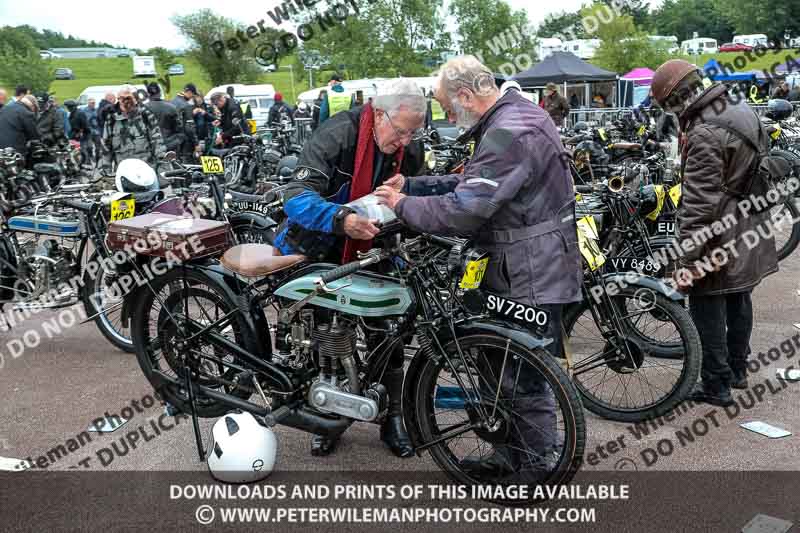 Vintage motorcycle club;eventdigitalimages;no limits trackdays;peter wileman photography;vintage motocycles;vmcc banbury run photographs